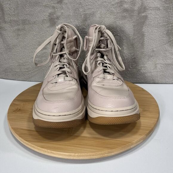 Nike Womens Size 8.5 Air Force 1 High Utility 2.0 Fossil Lace Up Sneakers - Picture 2 of 10